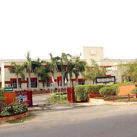 Hotel Yamuna View Агра Екстериор снимка