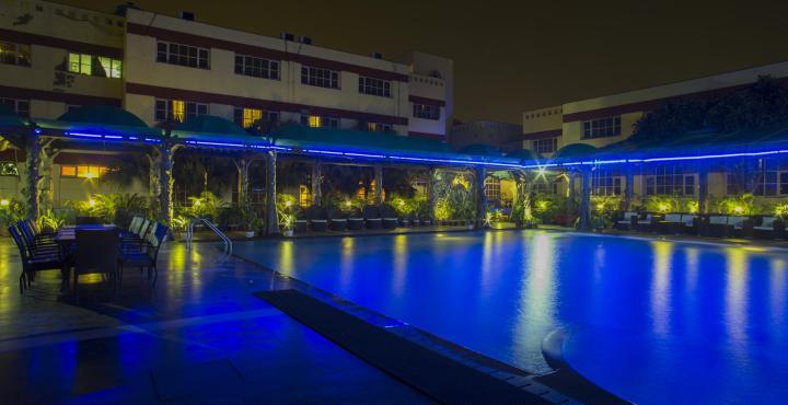 Hotel Yamuna View Агра Екстериор снимка