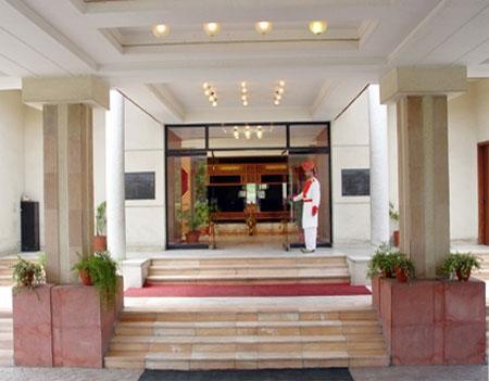 Hotel Yamuna View Агра Екстериор снимка